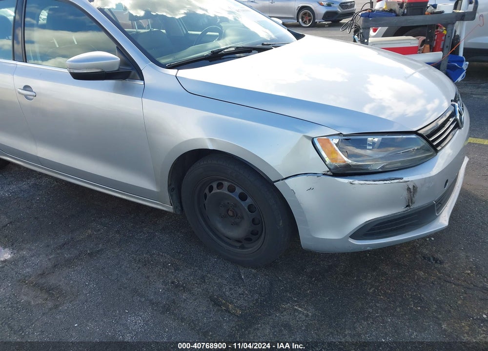 2013 VOLKSWAGEN JETTA SE VIN: 3VWDP7AJ1DM392581