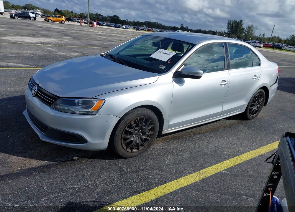 2013 VOLKSWAGEN JETTA SE VIN: 3VWDP7AJ1DM392581
