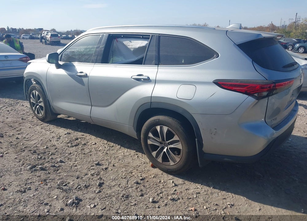 2021 TOYOTA HIGHLANDER XLE VIN: 5TDGZRBH8MS059280