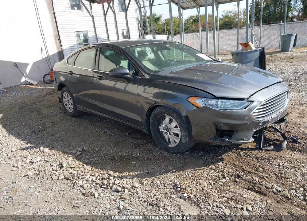 2019 FORD FUSION S VIN: 3FA6P0G73KR158883