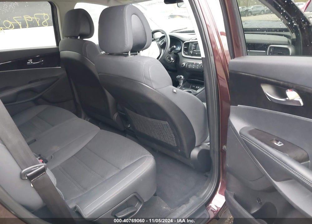 2016 KIA SORENTO 2.4L LX VIN: 5XYPG4A35GG020517