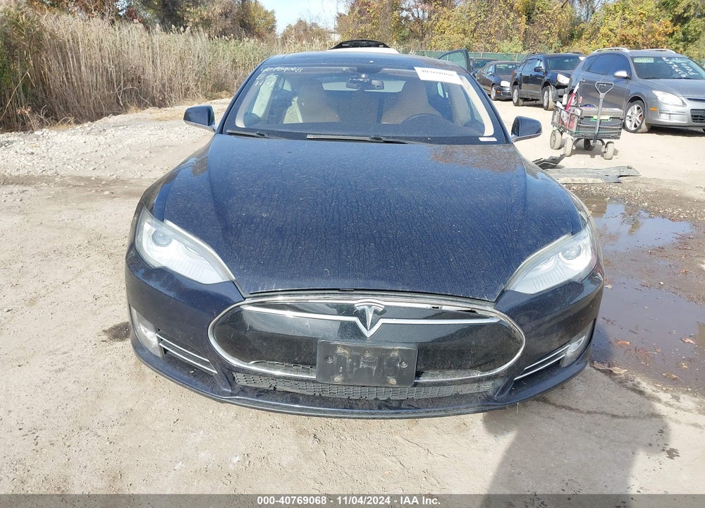 2013 TESLA MODEL S VIN: 5YJSA1CN3DFP08883