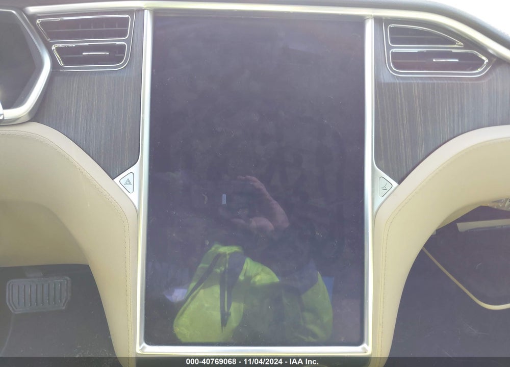 2013 TESLA MODEL S VIN: 5YJSA1CN3DFP08883