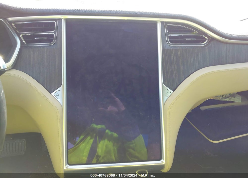 2013 TESLA MODEL S VIN: 5YJSA1CN3DFP08883
