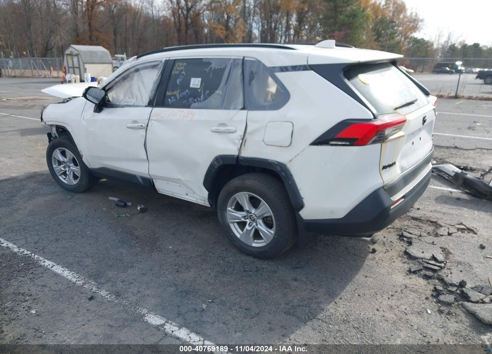 2020 TOYOTA RAV4 XLE VIN: JTMP1RFV5LD053907
