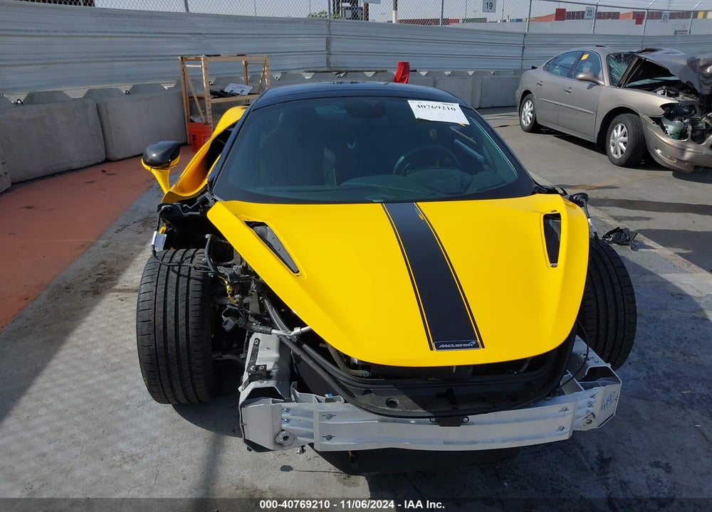 2022 MCLAREN 720S LUXURY/PERFORMANCE VIN: SBM14FCA3NW006984