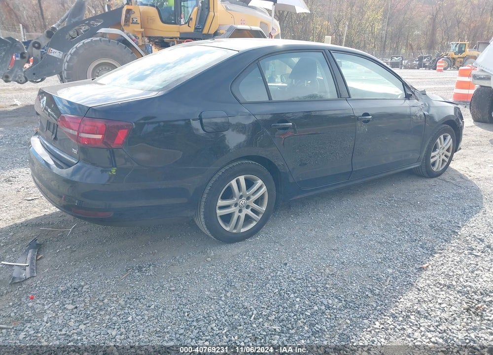 2018 VOLKSWAGEN JETTA 1.4T S VIN: 3VW2B7AJ7JM239513