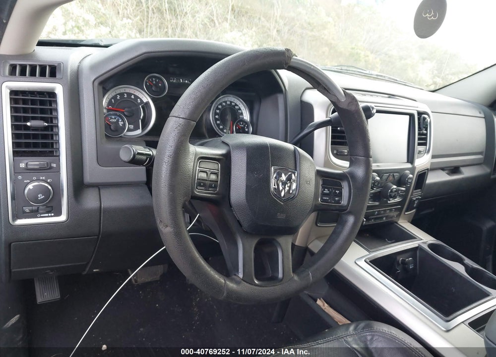 2015 RAM 2500 BIG HORN VIN: 3C6UR5ML6FG637530
