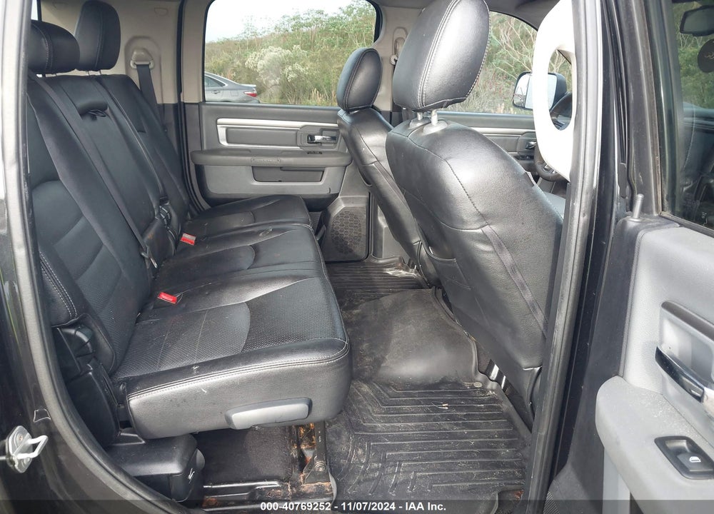 2015 RAM 2500 BIG HORN VIN: 3C6UR5ML6FG637530