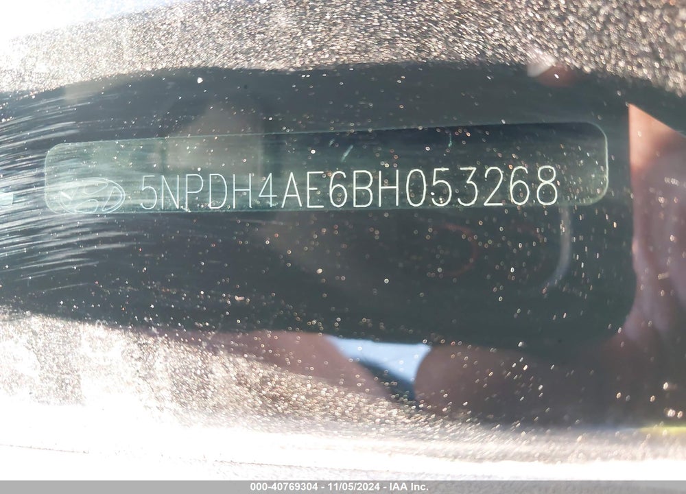 2011 HYUNDAI ELANTRA GLS VIN: 5NPDH4AE6BH053268