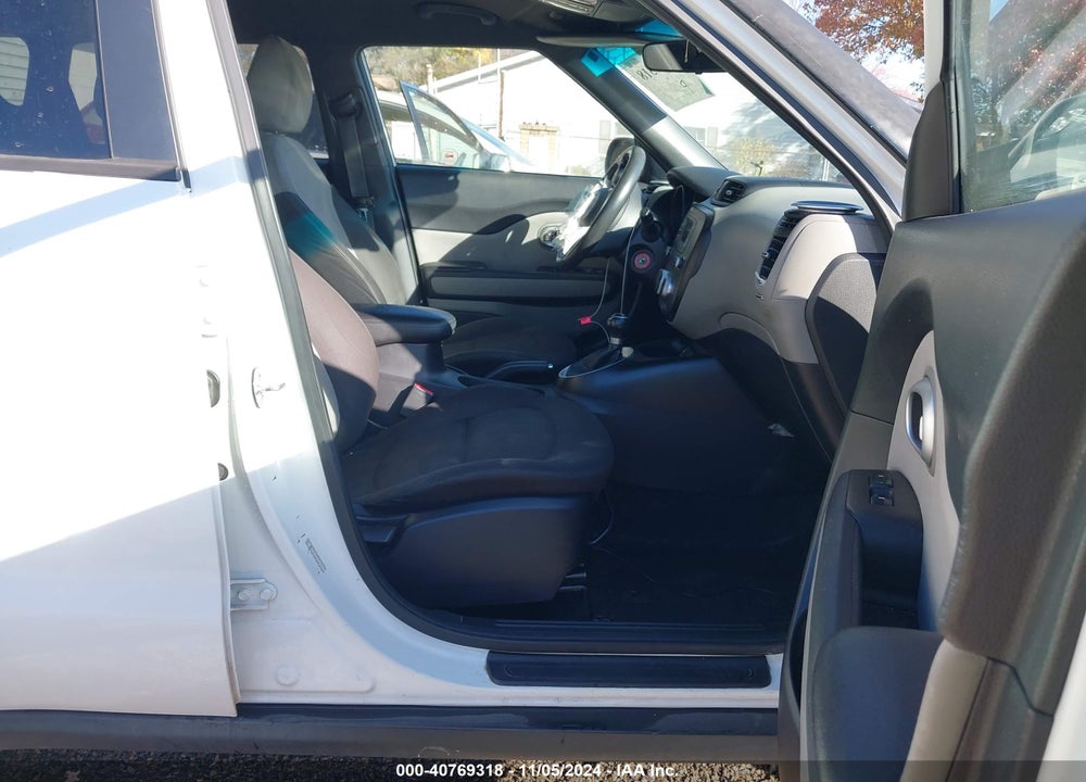 2016 KIA SOUL VIN: KNDJN2A25G7281232