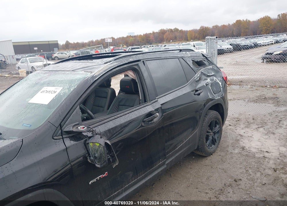 2022 GMC TERRAIN AWD AT4 VIN: 3GKALYEV1NL252692