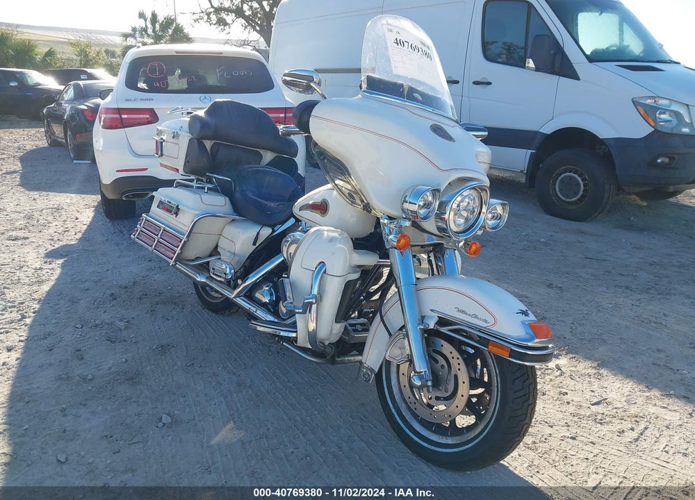 2007 HARLEY-DAVIDSON FLTC ULTRA SHRINE VIN: 1HD1FL4177Y646086