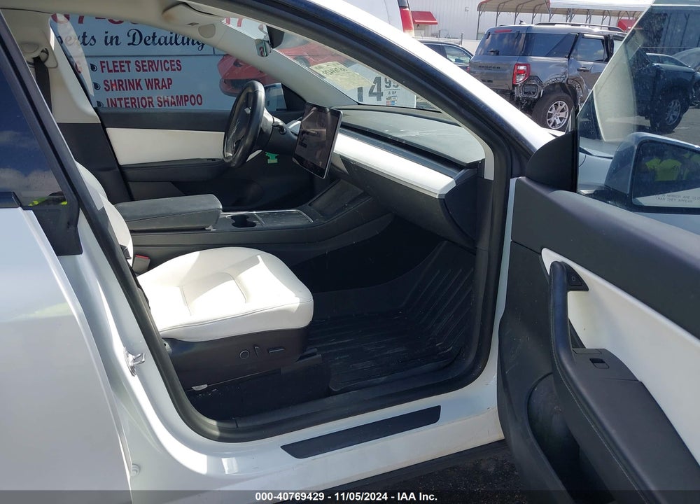2021 TESLA MODEL Y LONG RANGE DUAL MOTOR ALL-WHEEL DRIVE VIN: 5YJYGDEE6MF130088
