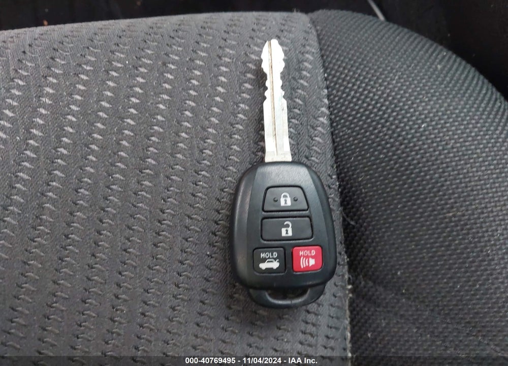 2016 TOYOTA CAMRY LE VIN: 4T4BF1FK3GR540064