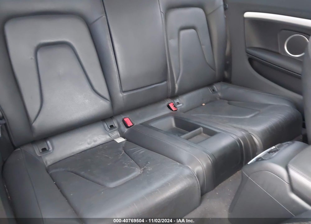 2010 AUDI A5 2.0T PREMIUM VIN: WAURFAFR7AA012060