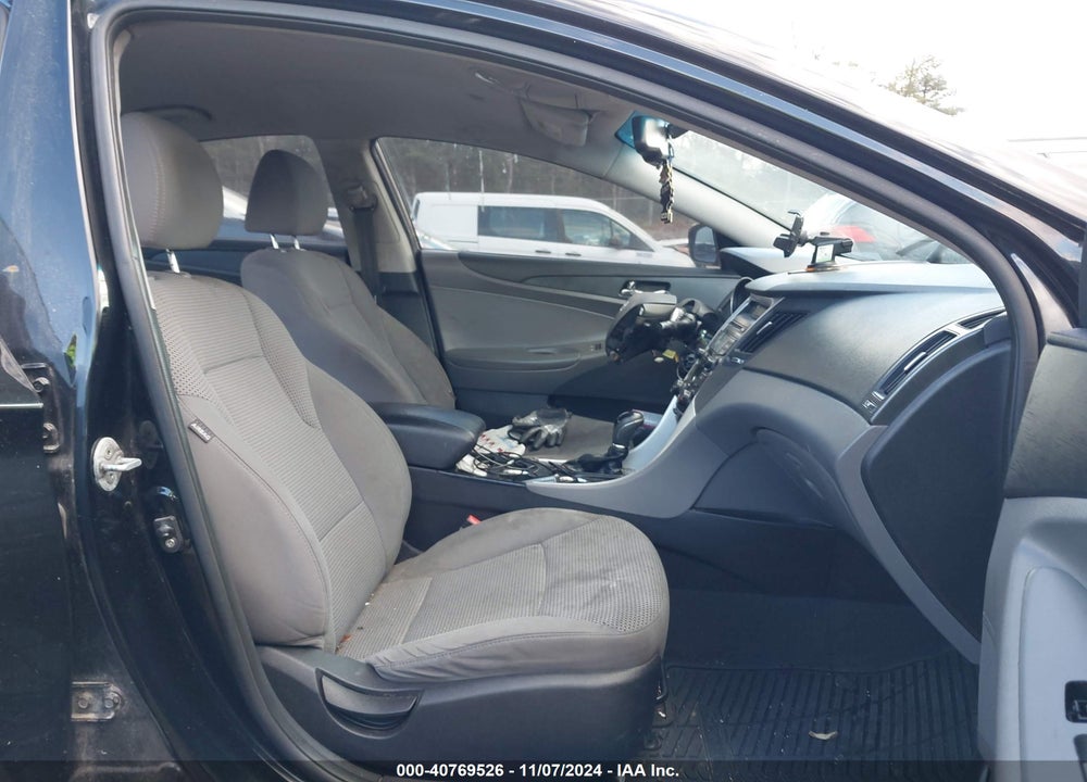 2012 HYUNDAI SONATA GLS VIN: 5NPEB4AC2CH312330