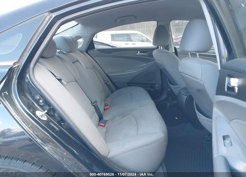 2012 HYUNDAI SONATA GLS VIN: 5NPEB4AC2CH312330