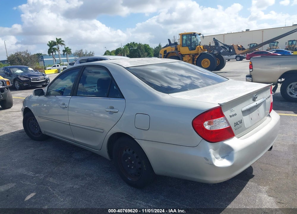 2003 TOYOTA CAMRY LE VIN: 4T1BE32K03U209998