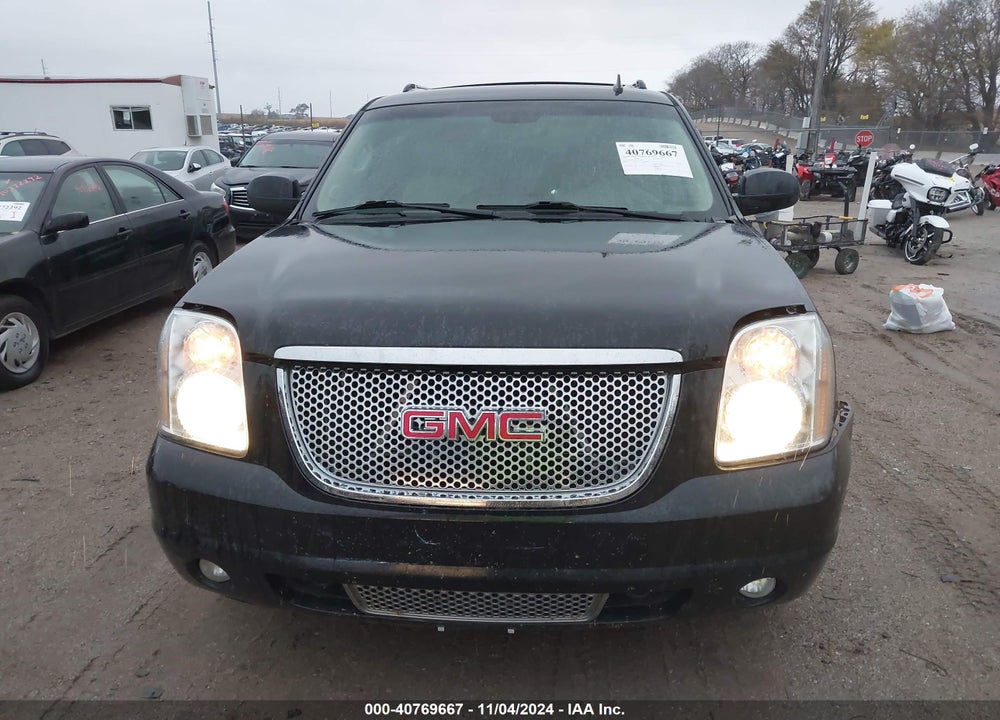 2013 GMC YUKON XL 1500 DENALI VIN: 1GKS2MEF4DR132904