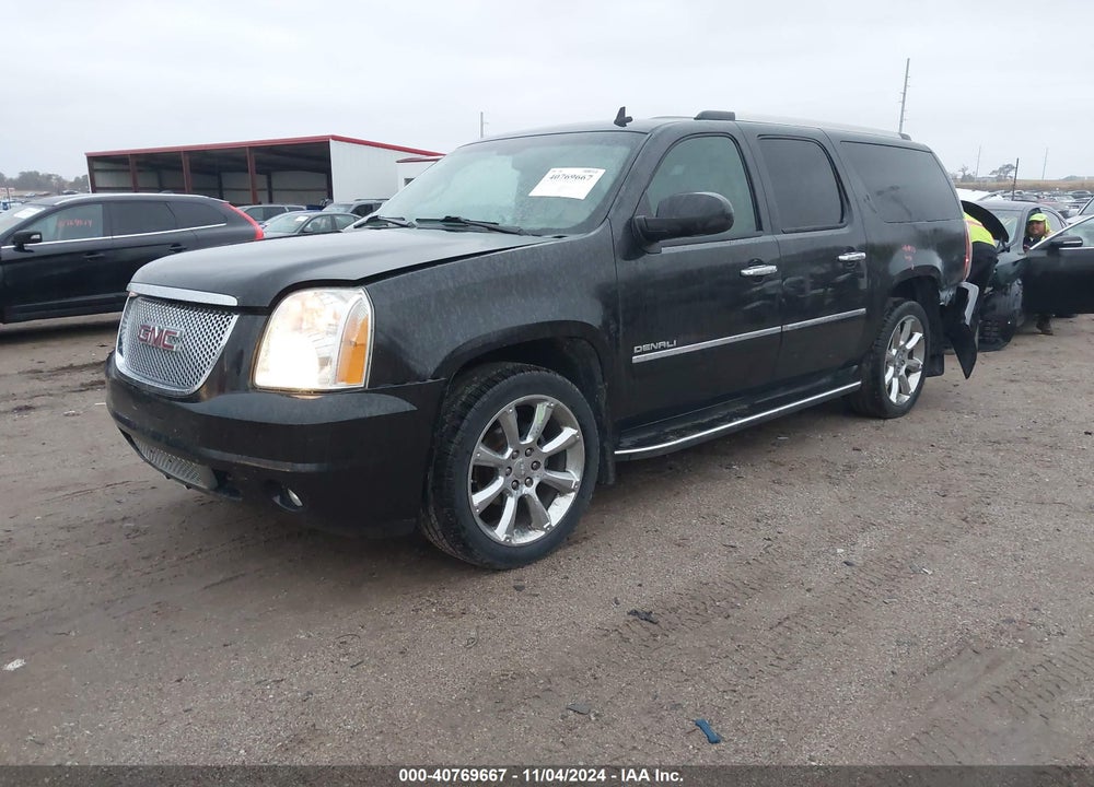 2013 GMC YUKON XL 1500 DENALI VIN: 1GKS2MEF4DR132904