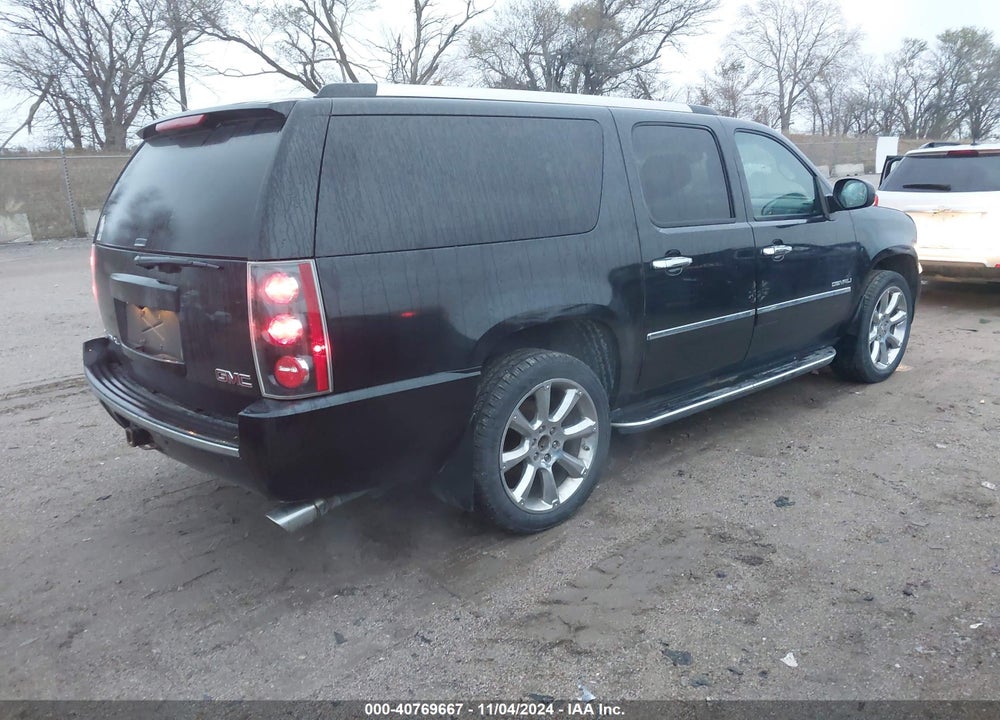 2013 GMC YUKON XL 1500 DENALI VIN: 1GKS2MEF4DR132904