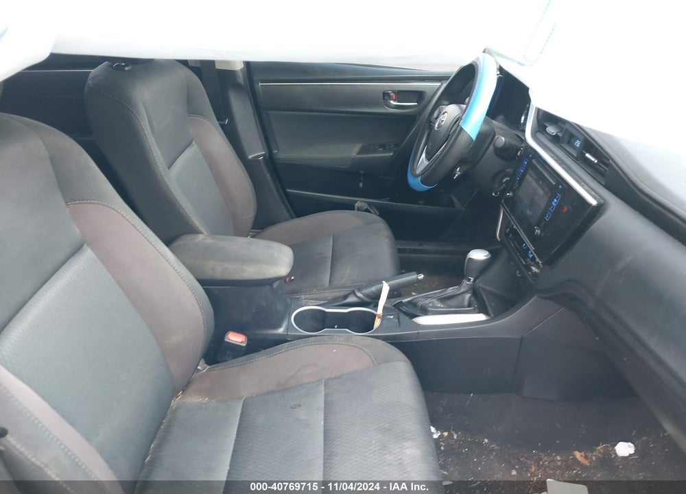 2018 TOYOTA COROLLA LE VIN: 2T1BURHE1JC987717