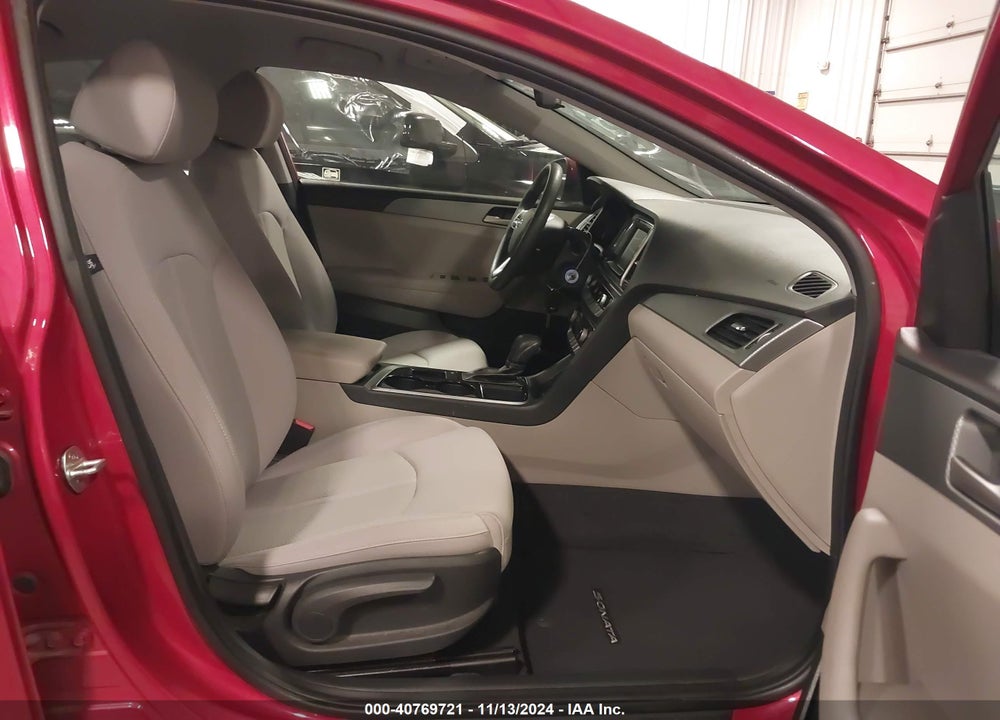 2019 HYUNDAI SONATA SE VIN: 5NPE24AFXKH819338