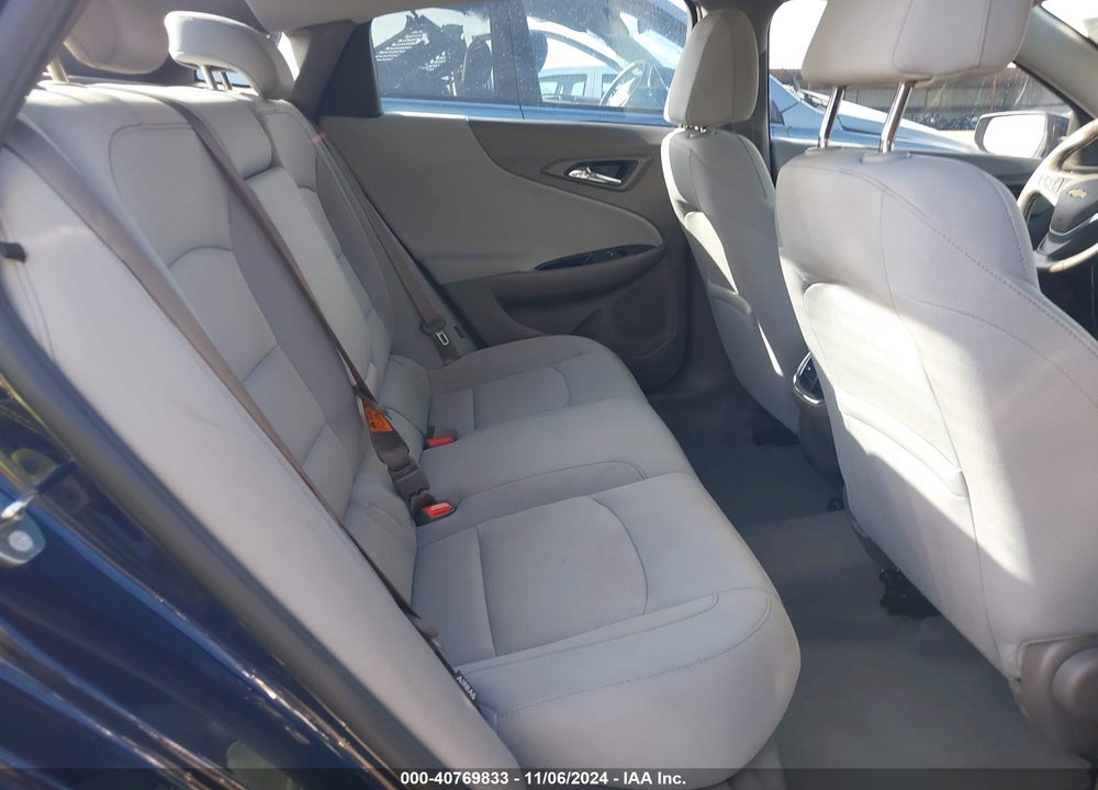 2018 CHEVROLET MALIBU LT VIN: 1G1ZD5ST0JF135356