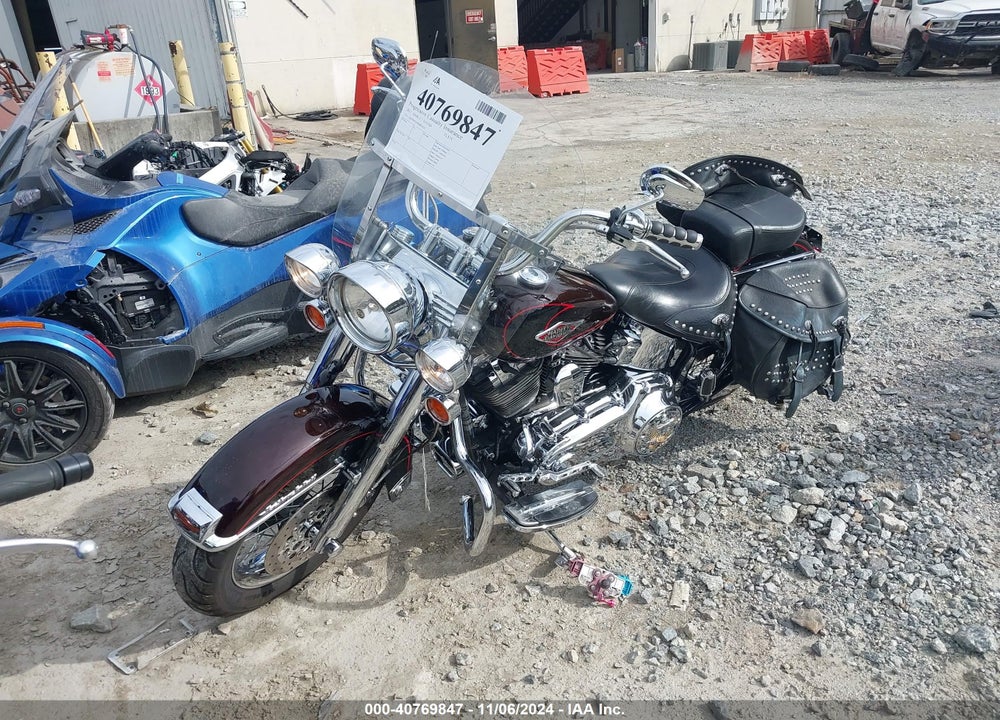 2011 HARLEY-DAVIDSON FLSTC VIN: 1HD1BW510BB016353