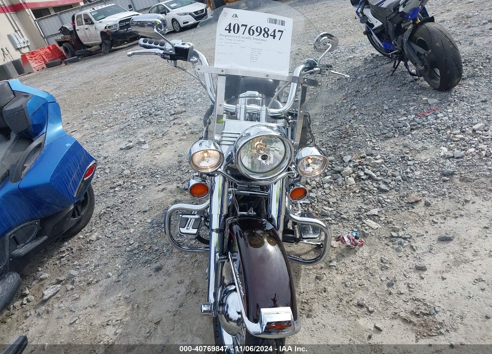 2011 HARLEY-DAVIDSON FLSTC VIN: 1HD1BW510BB016353