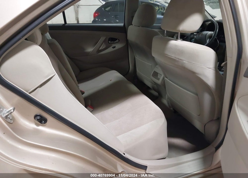 2011 TOYOTA CAMRY LE VIN: 4T1BF3EK5BU145982