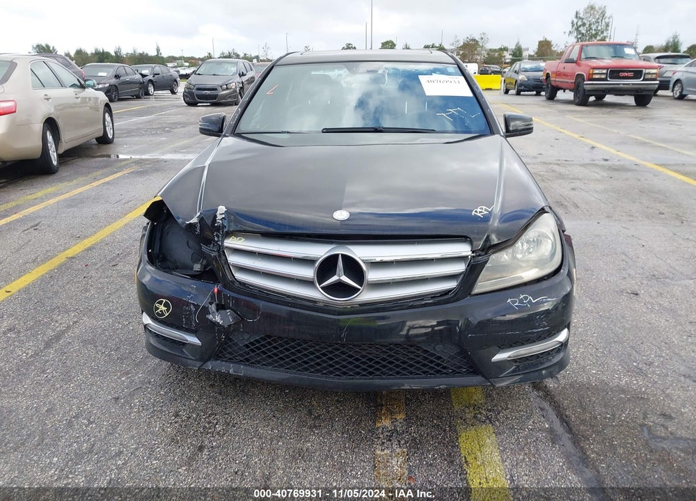 2012 MERCEDES-BENZ C 250 LUXURY/SPORT VIN: WDDGF4HB1CA607605