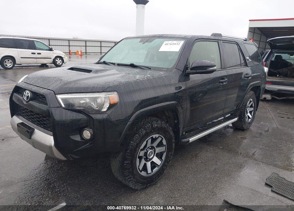 2018 TOYOTA 4RUNNER TRD OFF ROAD PREMIUM VIN: JTEBU5JR6J5489009