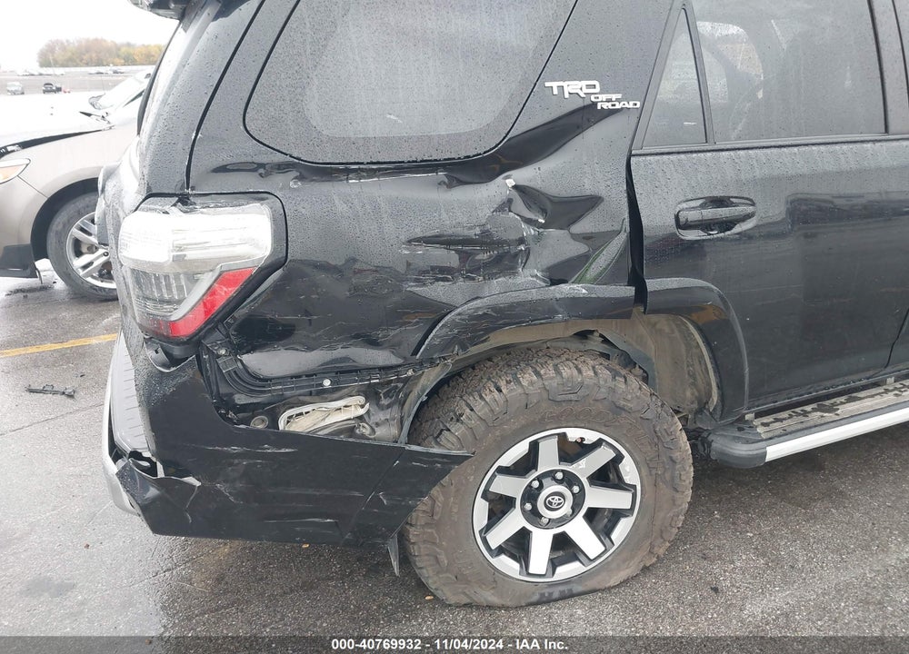 2018 TOYOTA 4RUNNER TRD OFF ROAD PREMIUM VIN: JTEBU5JR6J5489009
