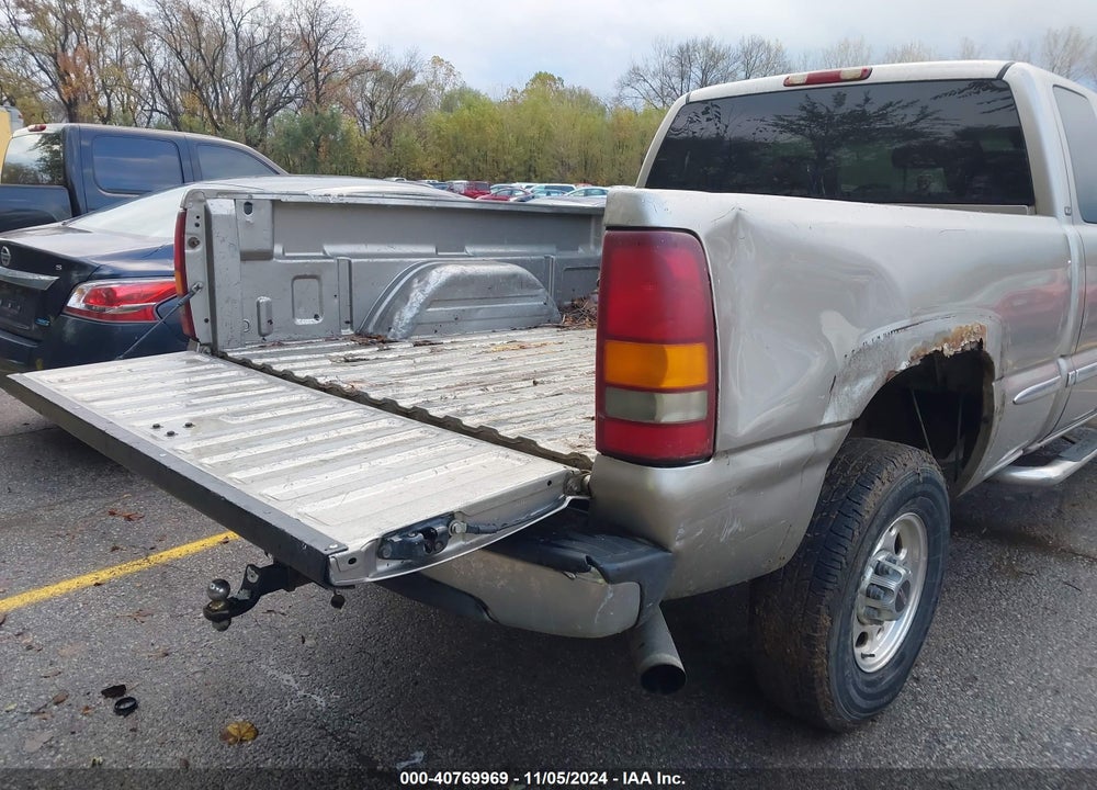2001 GMC SIERRA 2500HD SLE VIN: 1GTHC29U91E170969