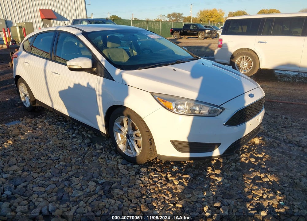 2016 FORD FOCUS SE VIN: 1FADP3K27GL291415