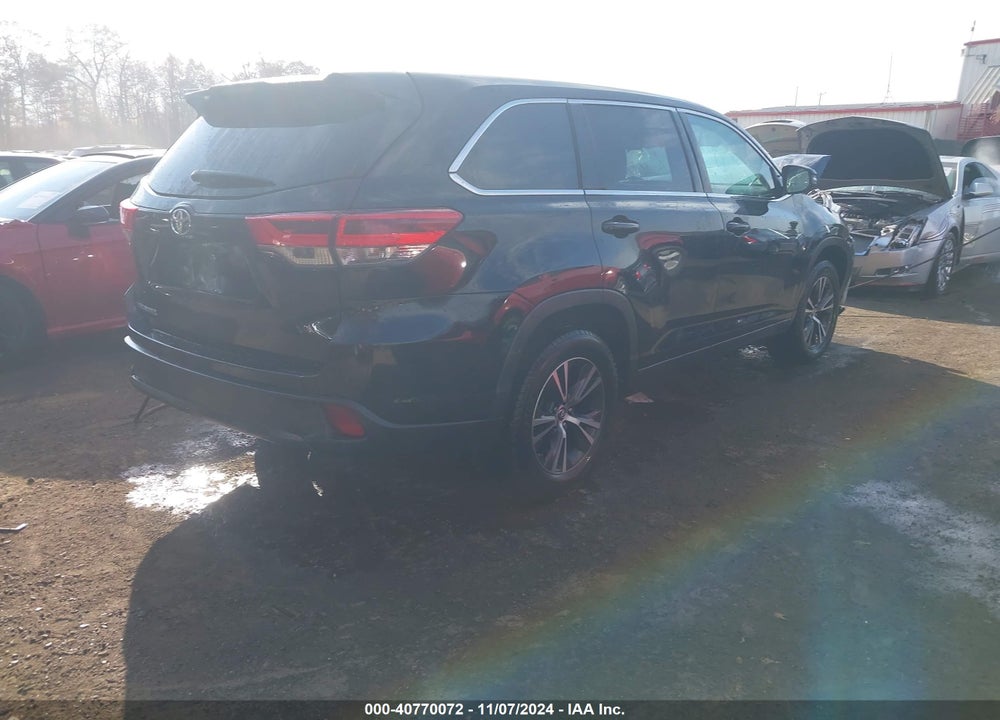 2019 TOYOTA HIGHLANDER LE VIN: 5TDZARFH6KS057017
