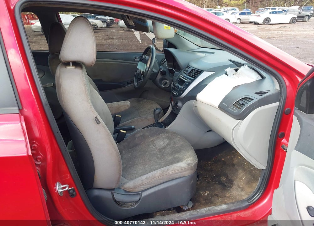 2015 HYUNDAI ACCENT GLS VIN: KMHCT4AE9FU800931