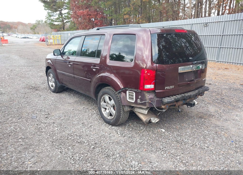 2011 HONDA PILOT EX VIN: 5FNYF4H4XBB072487