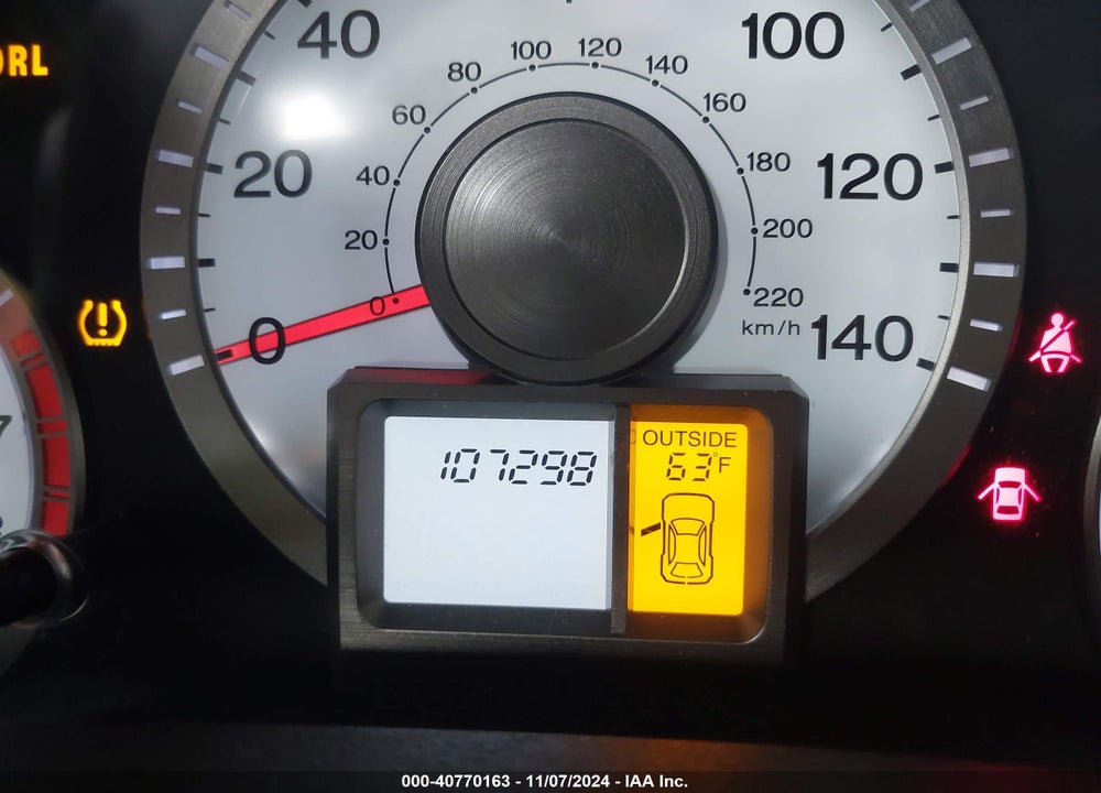 2011 HONDA PILOT EX VIN: 5FNYF4H4XBB072487