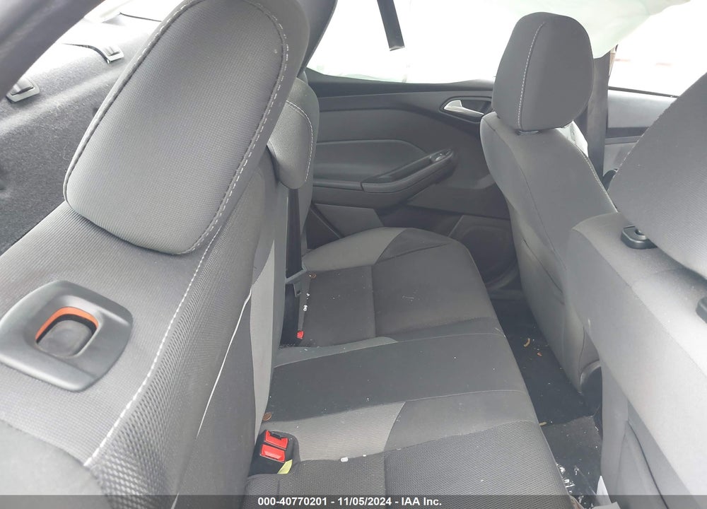 2014 FORD FOCUS SE VIN: 1FADP3F27EL102771