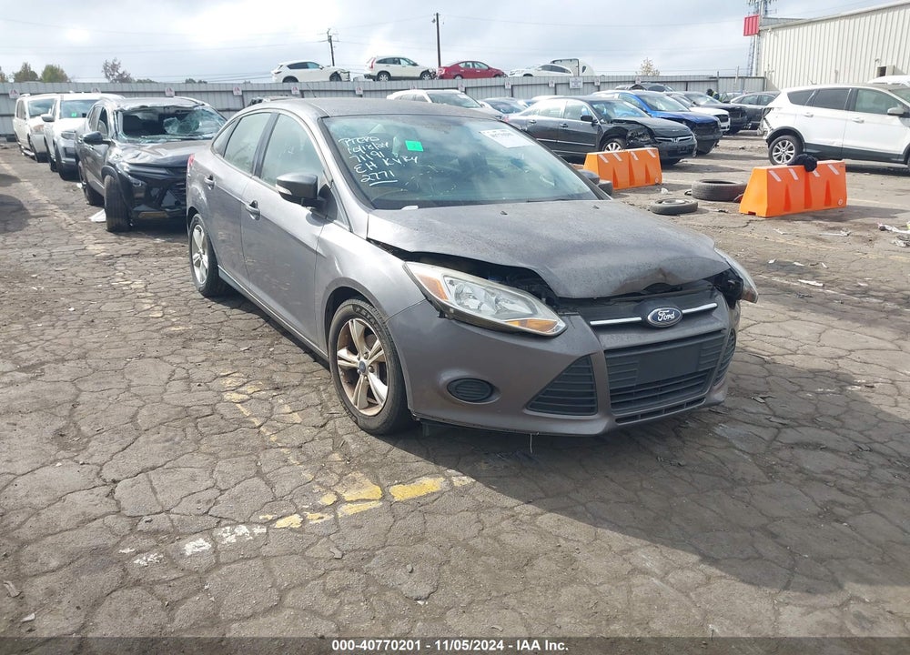 2014 FORD FOCUS SE VIN: 1FADP3F27EL102771