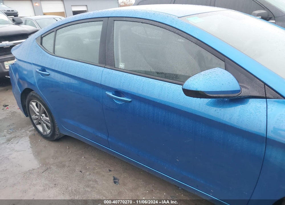2018 HYUNDAI ELANTRA SEL VIN: 5NPD84LF5JH322025