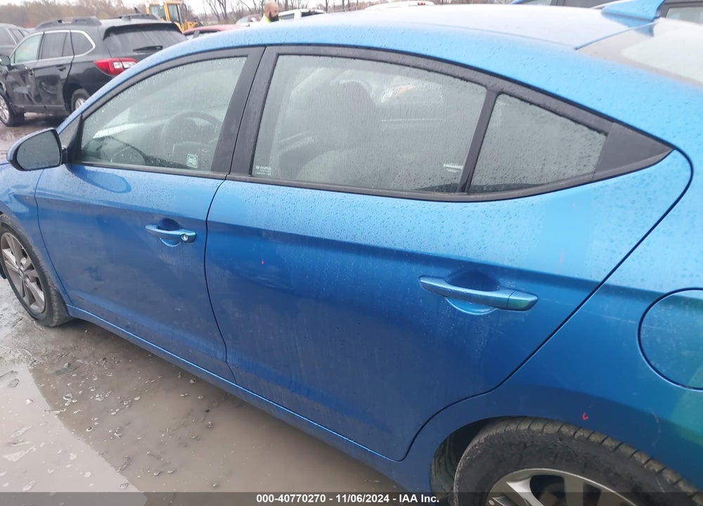 2018 HYUNDAI ELANTRA SEL VIN: 5NPD84LF5JH322025