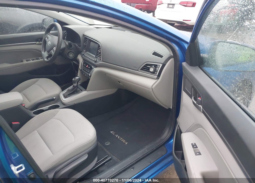 2018 HYUNDAI ELANTRA SEL VIN: 5NPD84LF5JH322025