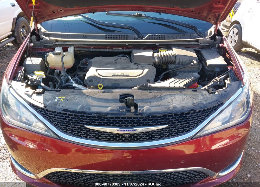 2019 CHRYSLER PACIFICA LIMITED VIN: 2C4RC1GG9KR698575