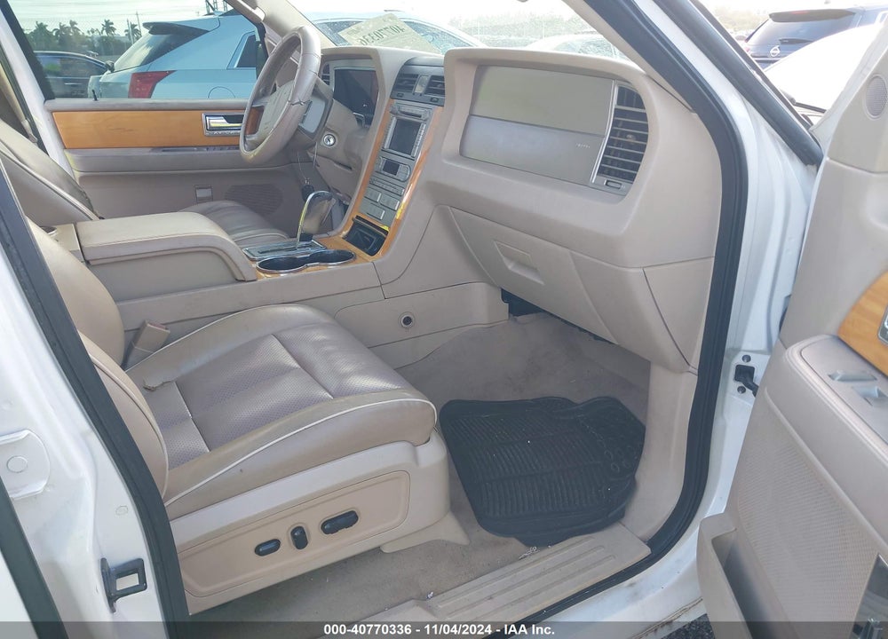 2007 LINCOLN NAVIGATOR L VIN: 5LMFL28597LJ09796