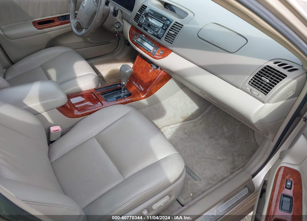 2005 TOYOTA CAMRY XLE V6 VIN: 4T1BF30K55U086167