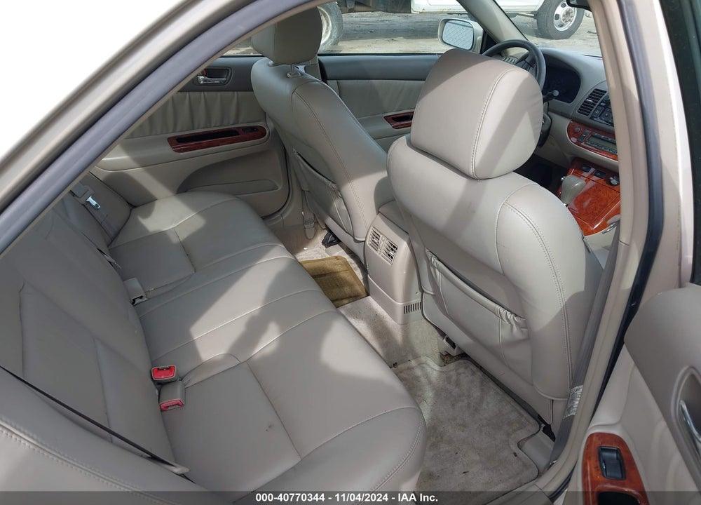 2005 TOYOTA CAMRY XLE V6 VIN: 4T1BF30K55U086167